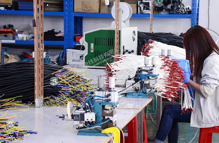 如何平衡線束覆蓋物的成本和耐用性