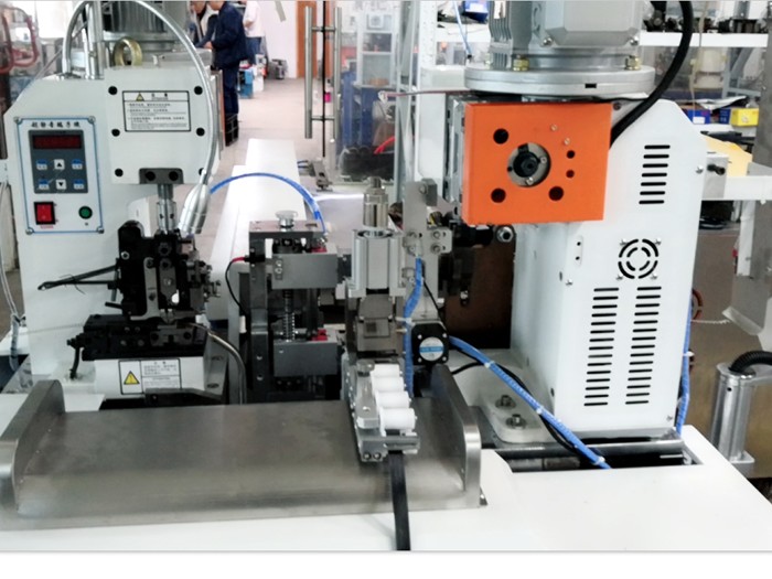 線束加工設(shè)備端子壓著機器怎么辦